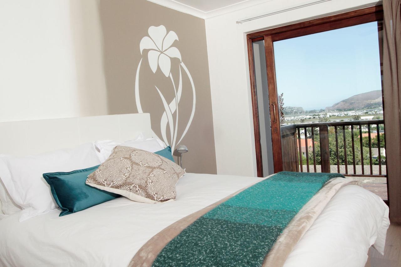 Hotel Claude Knysna Buitenkant foto