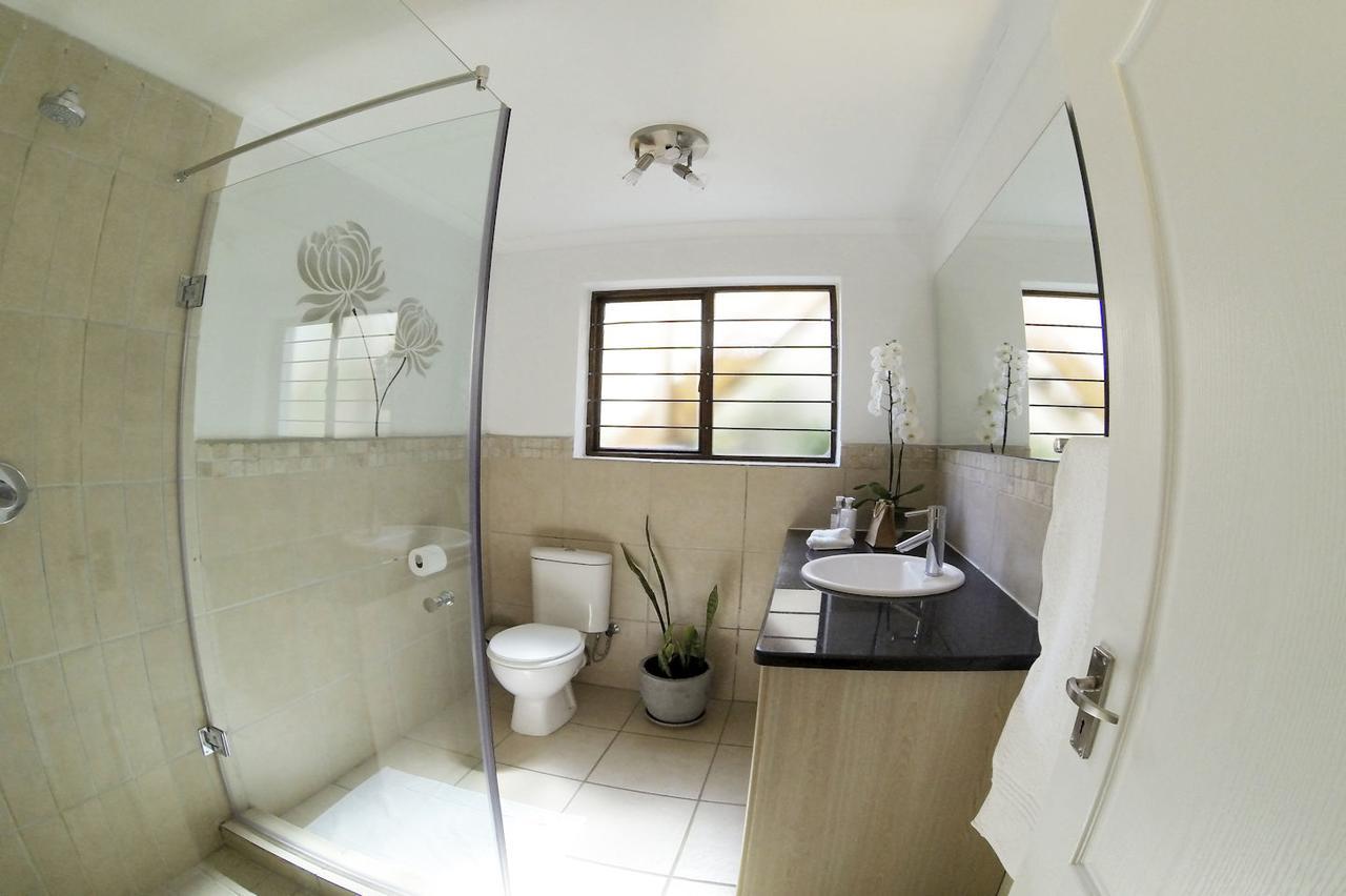 Hotel Claude Knysna Buitenkant foto