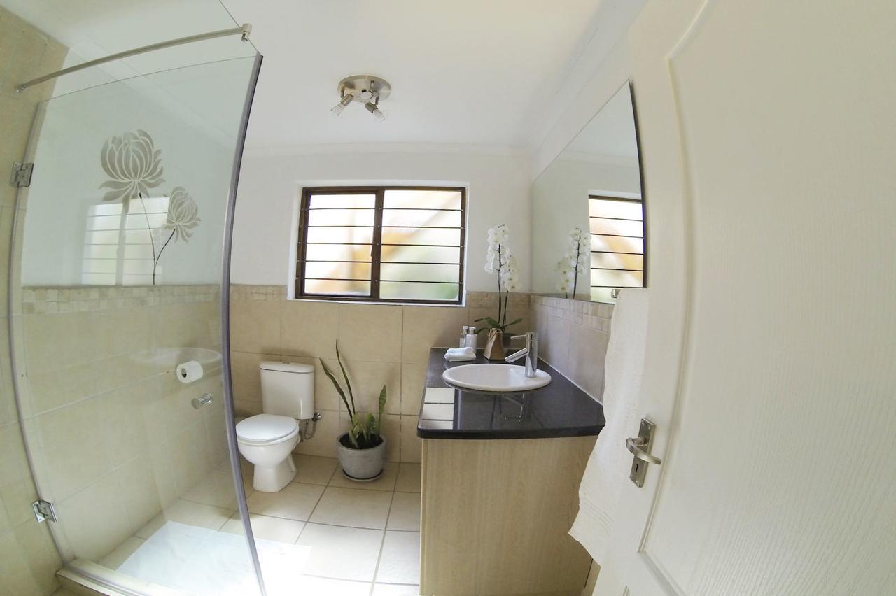 Hotel Claude Knysna Buitenkant foto